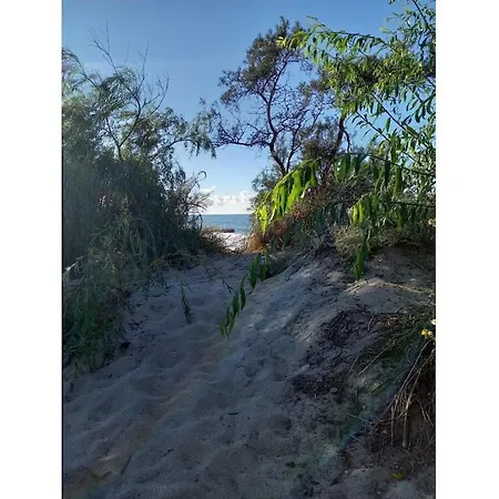 With 2 Bedrooms * מיילנו