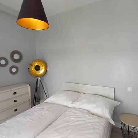 With 2 Bedrooms Apartmán