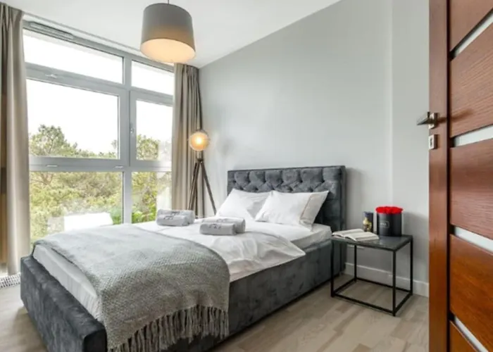 דירה With 2 Bedrooms *