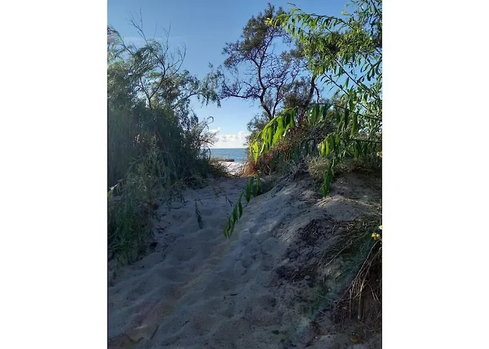 With 2 Bedrooms * מיילנו